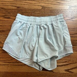Lululemon Women's Hotty Hot Running Shorts, Size 6Tall, LIGHT BLUE